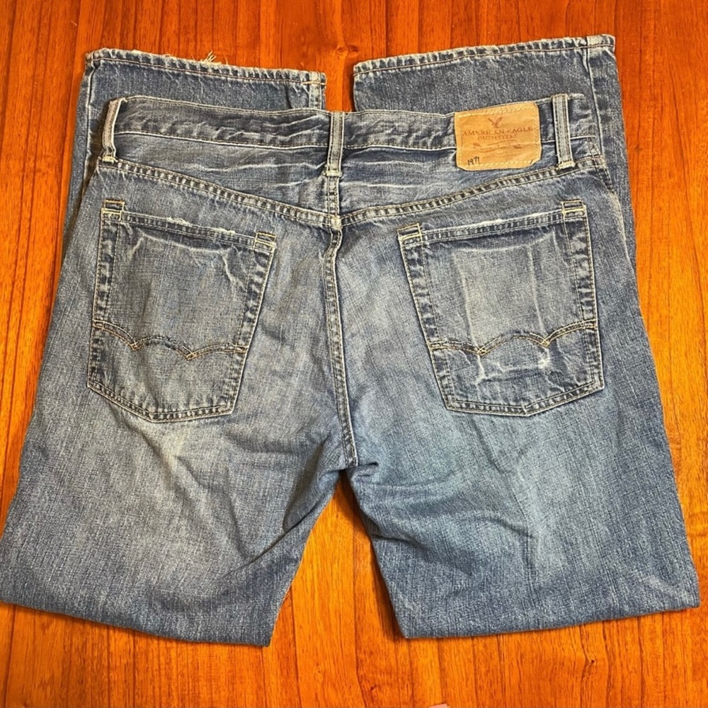 American Eagle low rise boot cut jeans